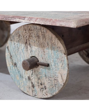 Table basse originale en bois